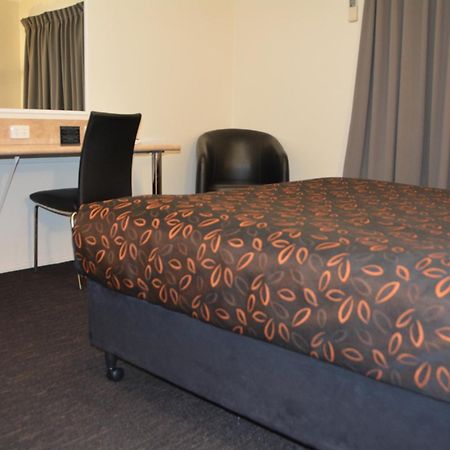 Rocky Gardens Motor Inn Rockhampton Kamer foto