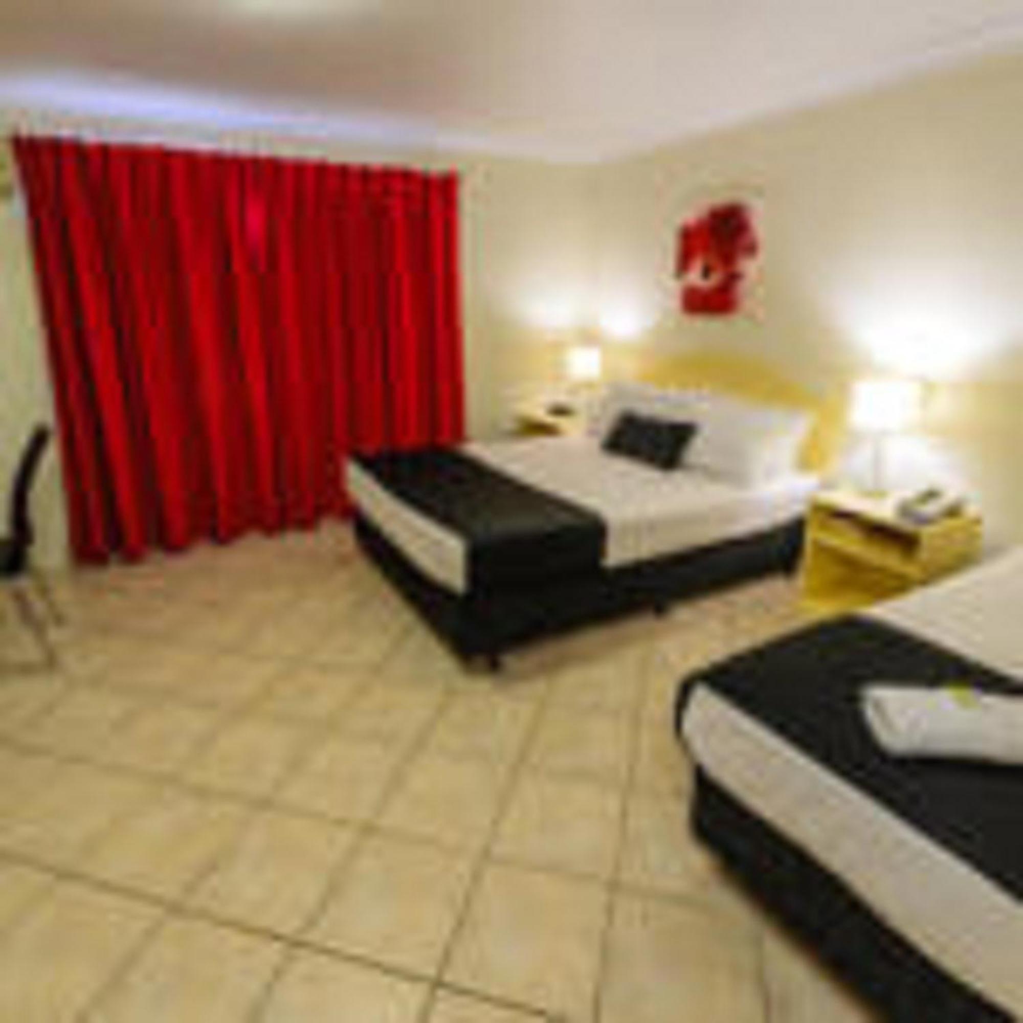 Rocky Gardens Motor Inn Rockhampton Kamer foto