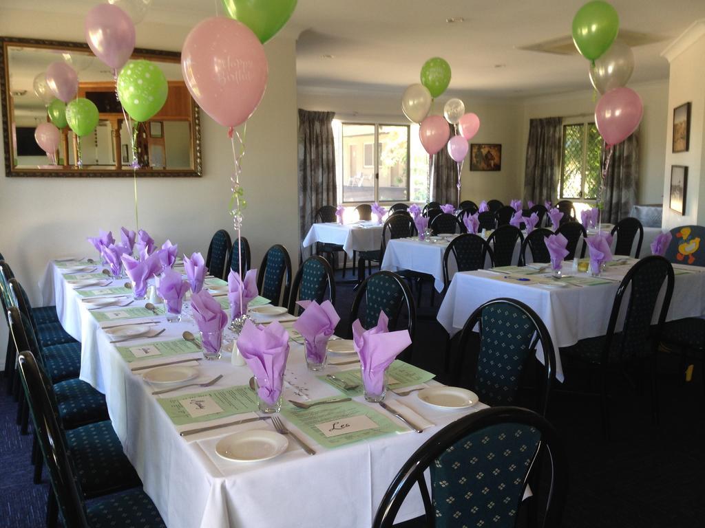 Rocky Gardens Motor Inn Rockhampton Buitenkant foto