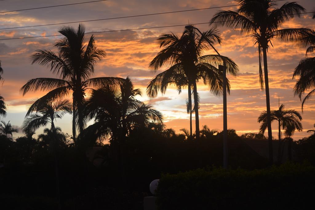 Rocky Gardens Motor Inn Rockhampton Buitenkant foto