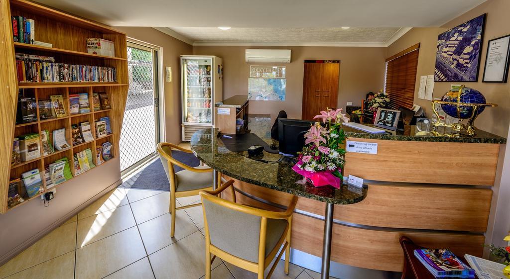 Rocky Gardens Motor Inn Rockhampton Buitenkant foto