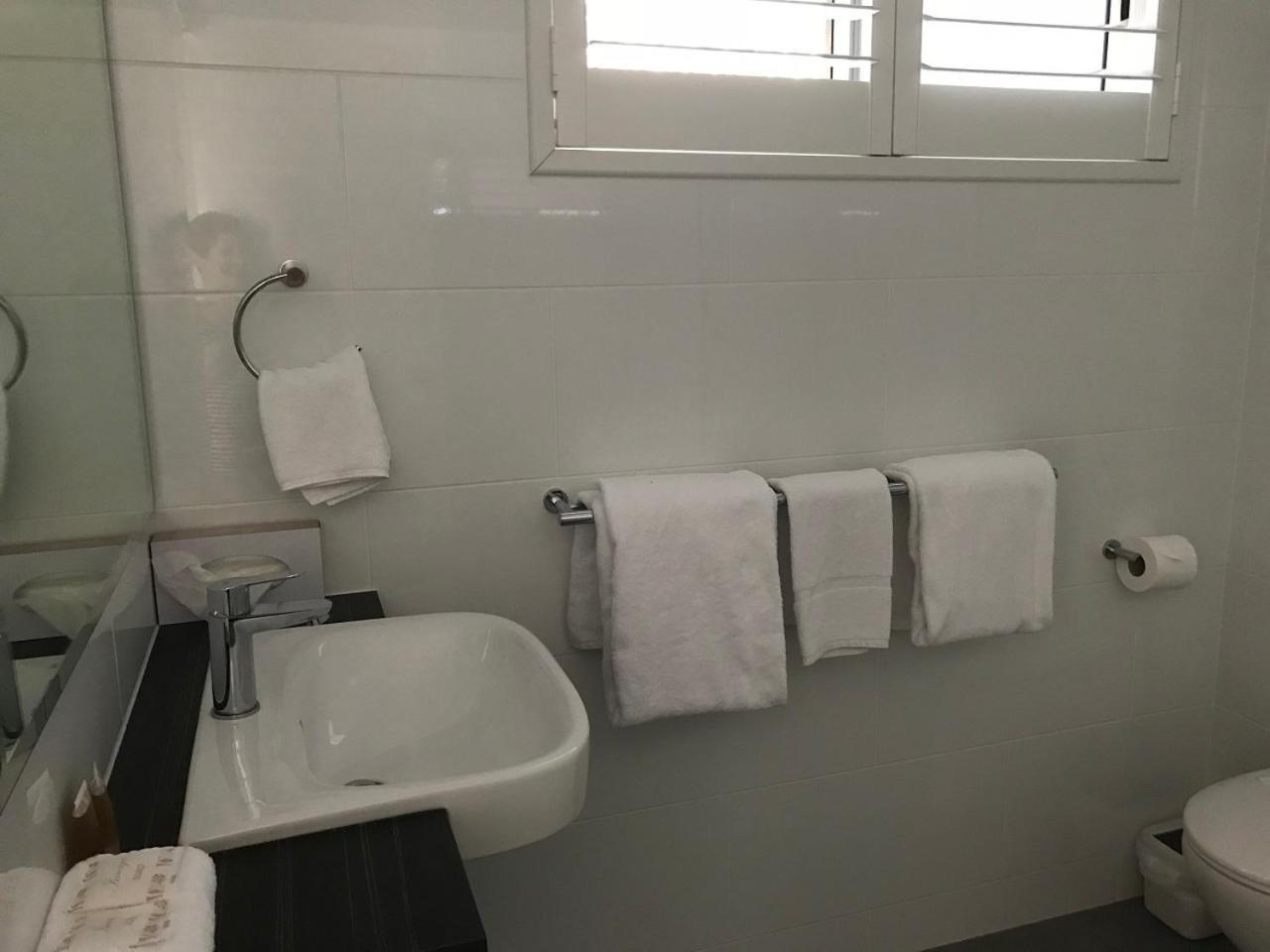 Rocky Gardens Motor Inn Rockhampton Buitenkant foto