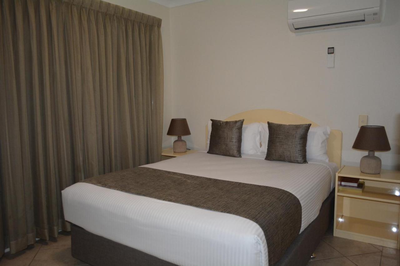 Rocky Gardens Motor Inn Rockhampton Buitenkant foto
